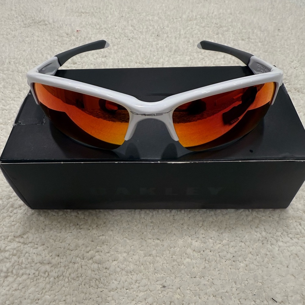 Oakley Flax XS with White Frame and jade iridium lenses